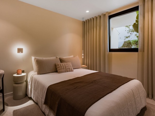 Maison mitoyenne avec 3 Chambres  à Nueva Andalucía