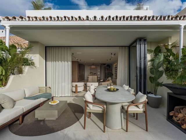 3 Slaapkamer Rijtjeshuis in Nueva Andalucía