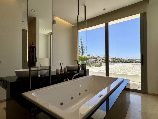 6 Bedrooms Villa in Los Flamingos