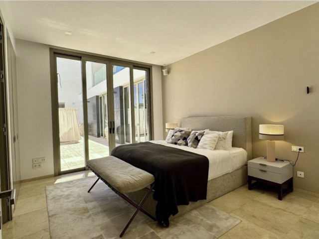 6 Bedrooms Villa in Los Flamingos