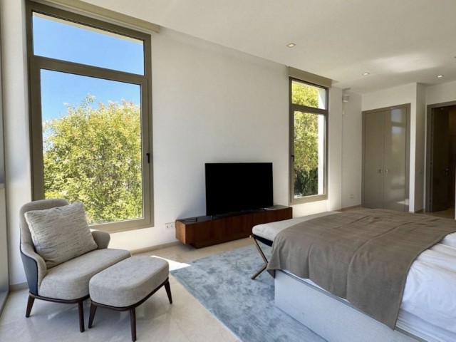 6 Bedrooms Villa in Los Flamingos