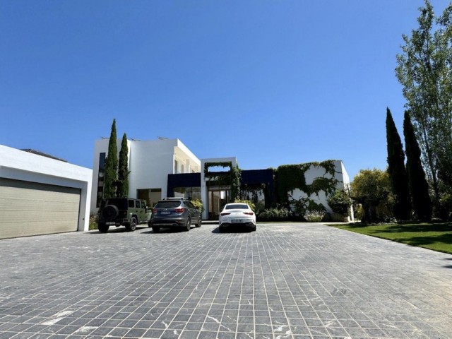 6 Bedrooms Villa in Los Flamingos