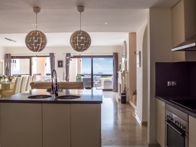 Penthouse in La Duquesa