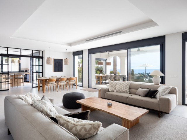 4 Bedrooms Villa in Los Flamingos