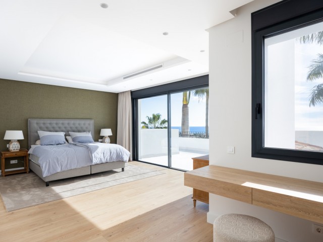 4 Bedrooms Villa in Los Flamingos