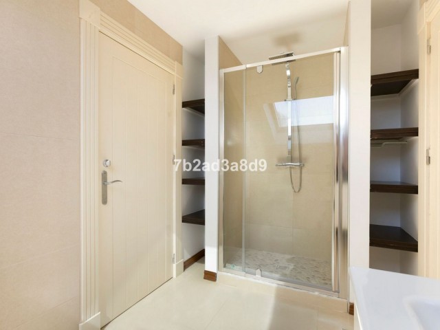 6 Bedrooms Villa in Sotogrande Costa