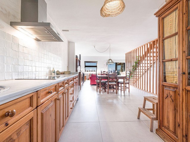 4 Bedrooms Townhouse in Estepona