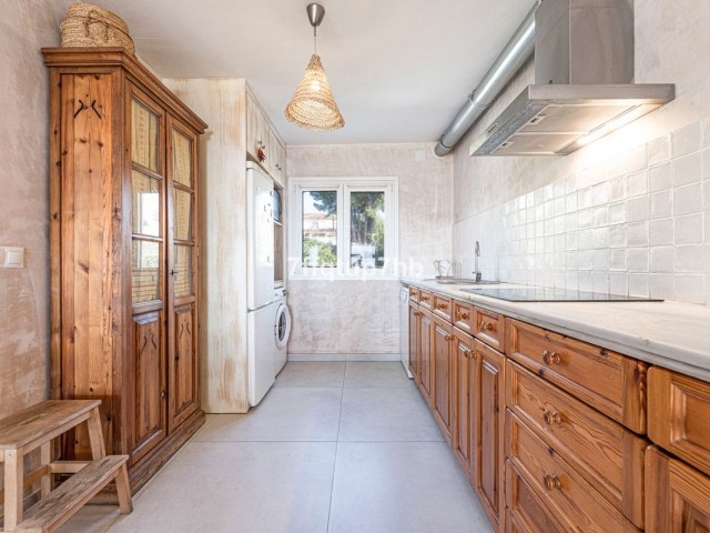 4 Bedrooms Townhouse in Estepona