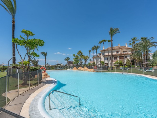 Apartment, Los Monteros, R5293915