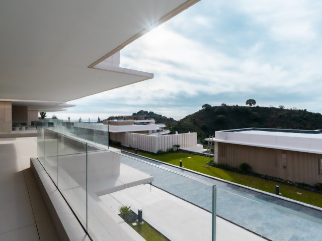 4 Bedrooms Apartment in Benahavís