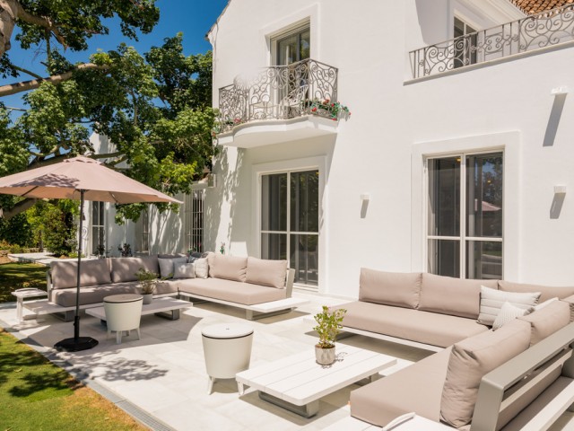 6 Bedrooms Villa in Nueva Andalucía
