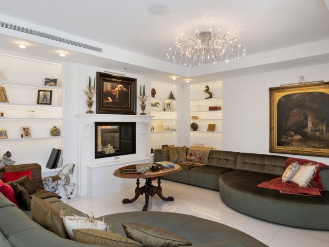 6 Bedrooms Villa in Nueva Andalucía