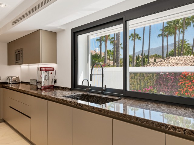 6 Bedrooms Villa in Nueva Andalucía