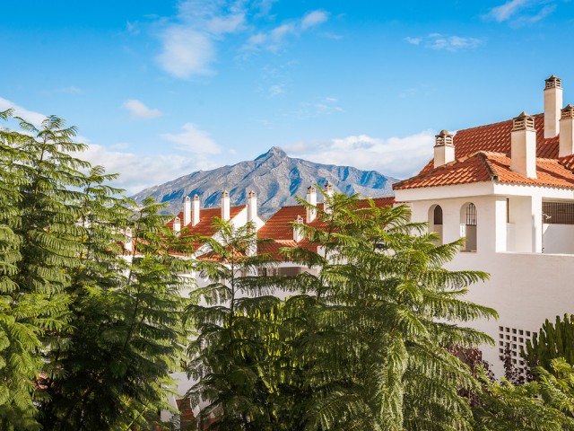 3 Soveroms Leilighet i Nueva Andalucía