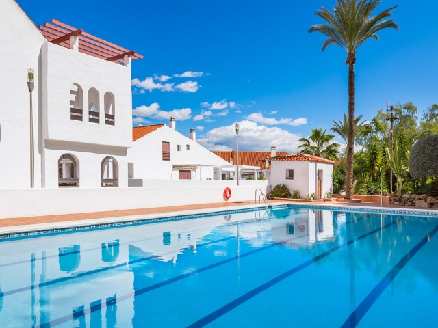 3 Soveroms Leilighet i Nueva Andalucía