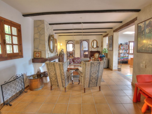 3 Bedrooms Villa in Mijas Costa