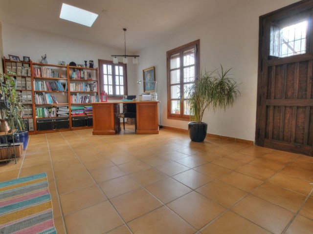 3 Bedrooms Villa in Mijas Costa