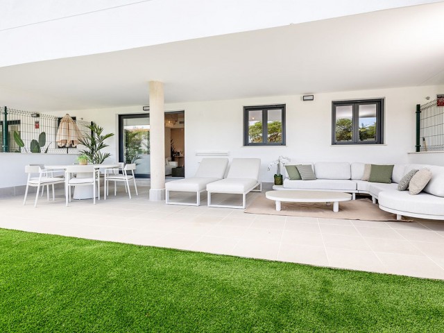 2 Makuuhuoneen Huoneisto Estepona