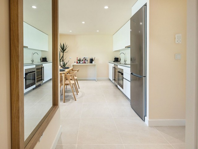 2 Makuuhuoneen Huoneisto Estepona