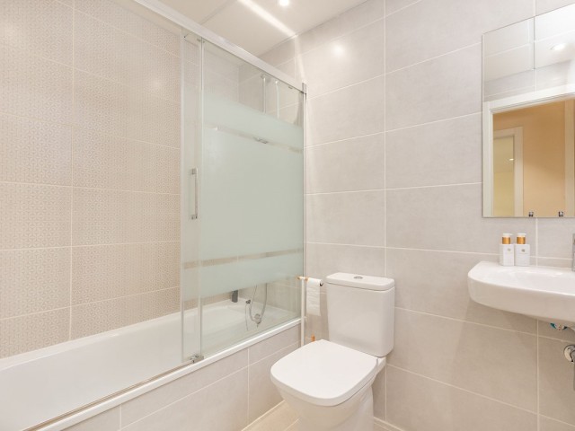 2 Makuuhuoneen Huoneisto Estepona