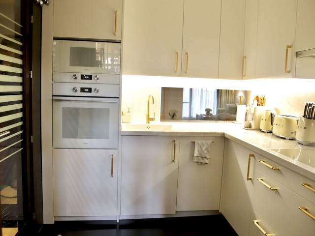 1 Bedrooms Apartment in Estepona