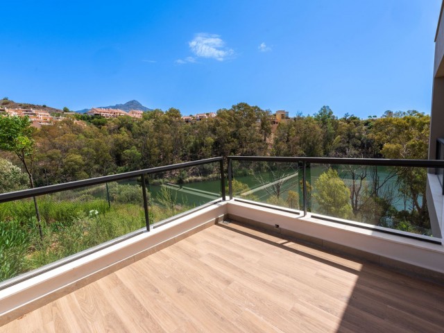 3 Soveroms Leilighet i Nueva Andalucía