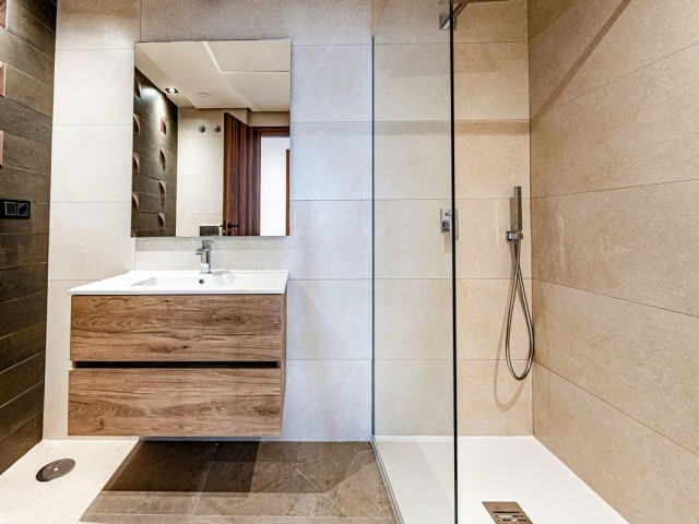 3 Soveroms Leilighet i Nueva Andalucía