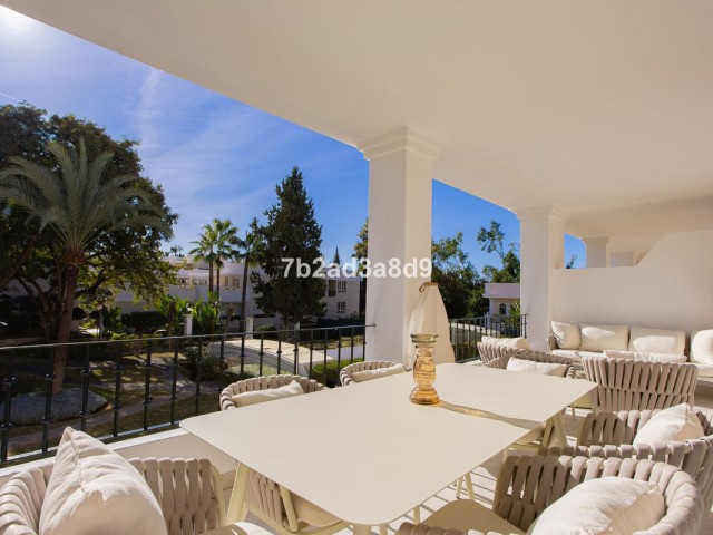 Penthouse, Nueva Andalucia