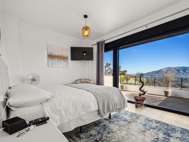 3 Bedrooms Townhouse in Marbella