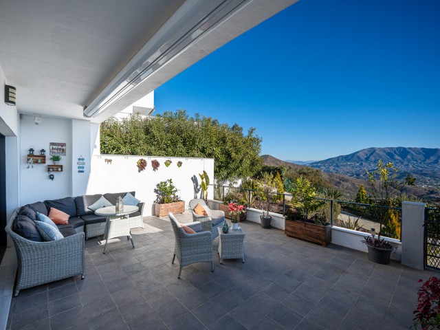 3 Bedrooms Townhouse in Marbella