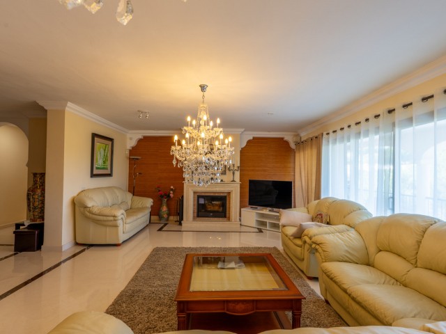 8 Schlafzimmer Villa in Benahavís