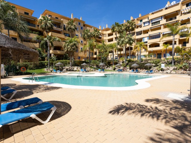 2 Bedrooms Apartment in San Pedro de Alcántara