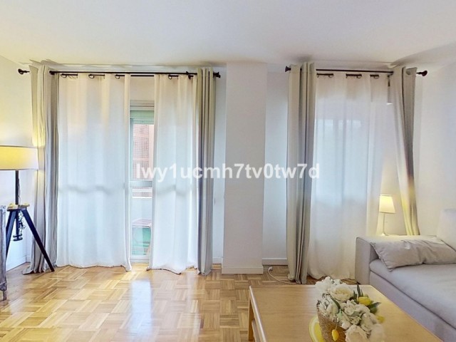 4 Bedrooms Apartment in Málaga Centro