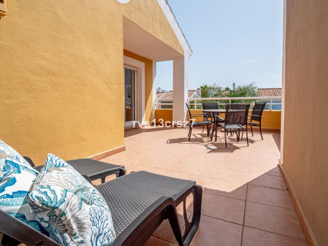 3 Bedrooms Apartment in Estepona