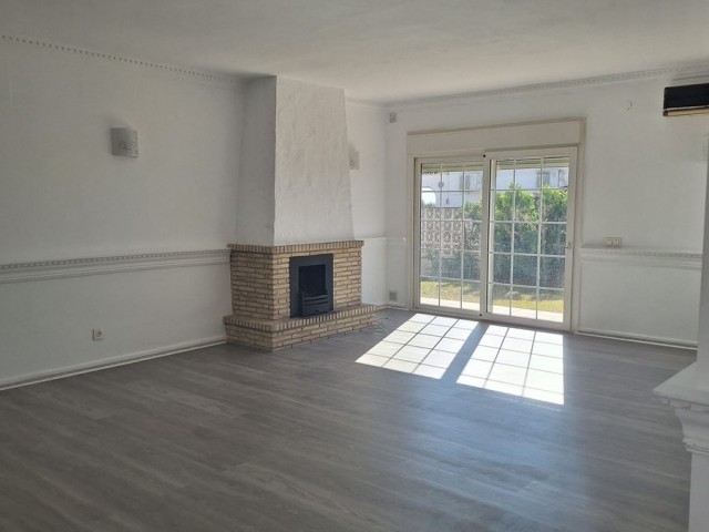 3 Slaapkamer Villa in El Chaparral