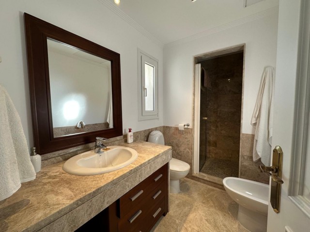 4 Bedrooms Townhouse in Marbella