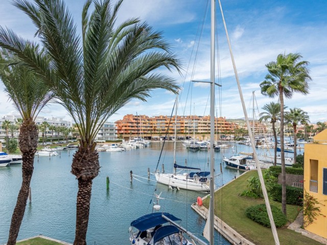 2 Bedrooms Apartment in Sotogrande
