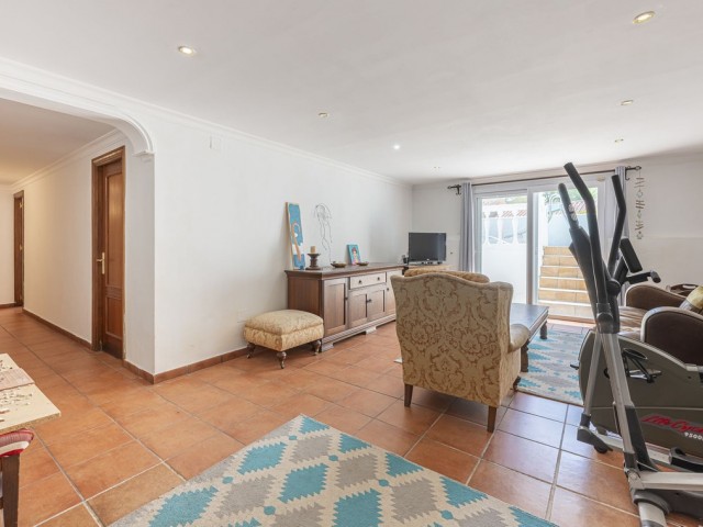 5 Bedrooms Villa in Sotogrande Costa