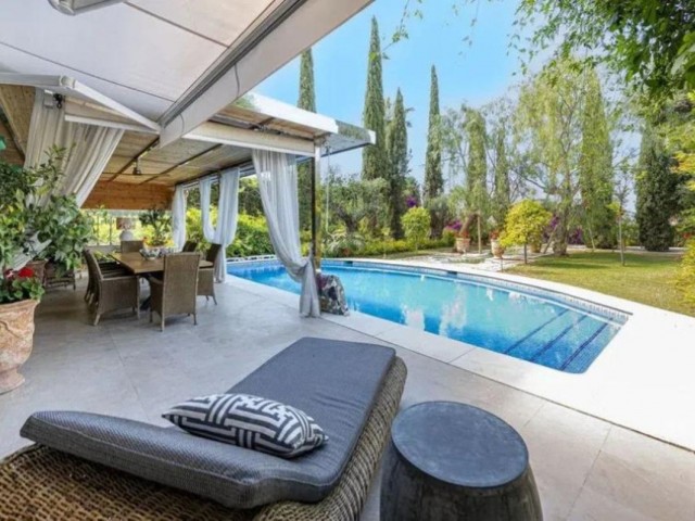 5 Sovrums Villa i Marbella