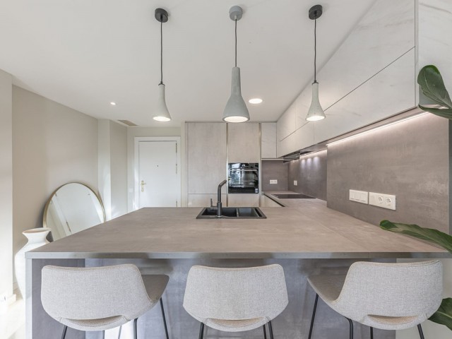 2 Bedrooms Apartment in Elviria