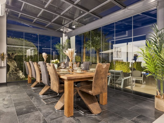 4 Bedrooms Villa in Mijas