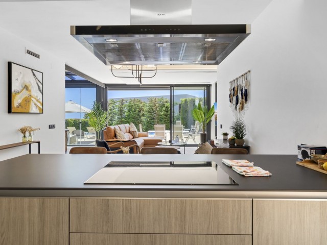 4 Bedrooms Villa in Mijas