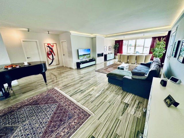 Villa avec 3 Chambres  à San Pedro de Alcántara