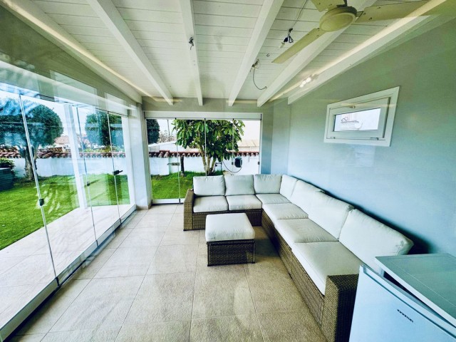 Villa avec 3 Chambres  à San Pedro de Alcántara