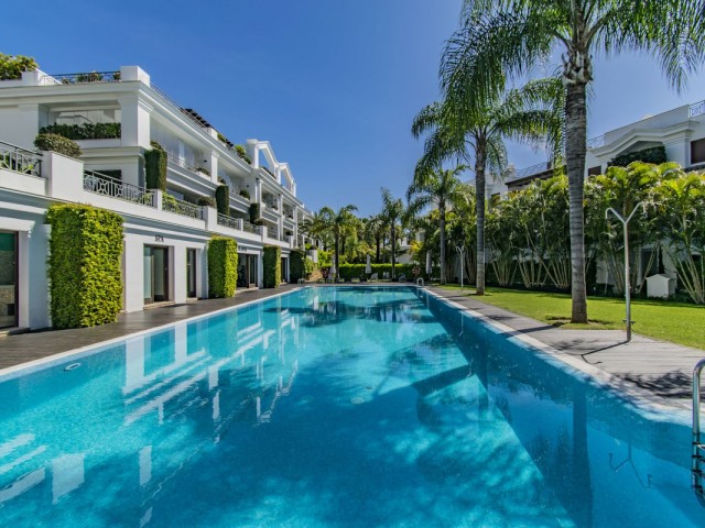 2 Bedrooms Apartment in Estepona