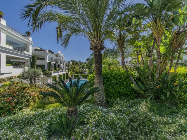 2 Bedrooms Apartment in Estepona