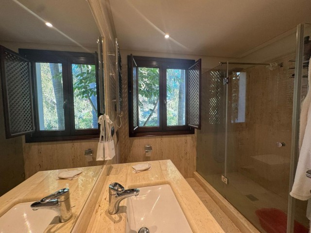 2 Bedrooms Apartment in Estepona