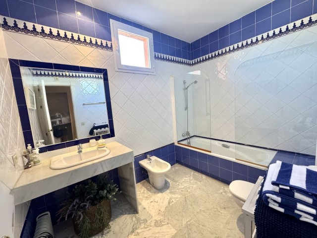 4 Schlafzimmer Apartment in Guadalmina Baja