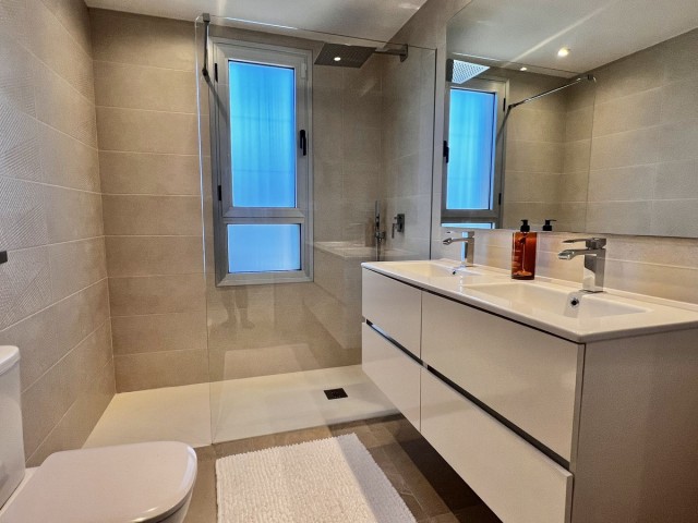 3 Makuuhuoneen Rivitalo Estepona