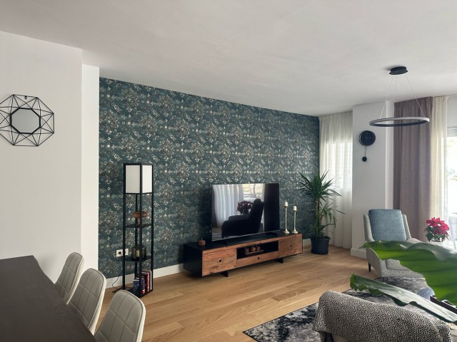 Apartment, El Faro, R5295871